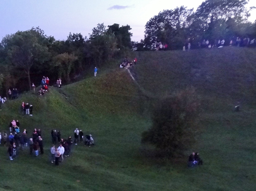 [2012%2520June%2520Jubilee%252020%255B4%255D.jpg]