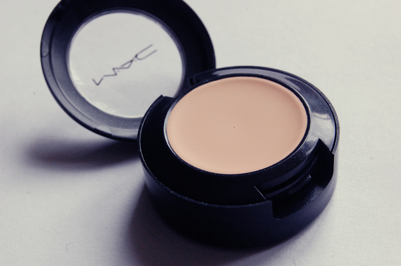 MAC Studio Finish Concealer