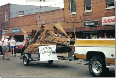 06 Duck Hunting Float in the Rainier Days in the Park Parade on July 8, 2000