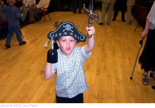 'arrr !' photo (c) 2002, Joe - license: http://creativecommons.org/licenses/by/2.0/
