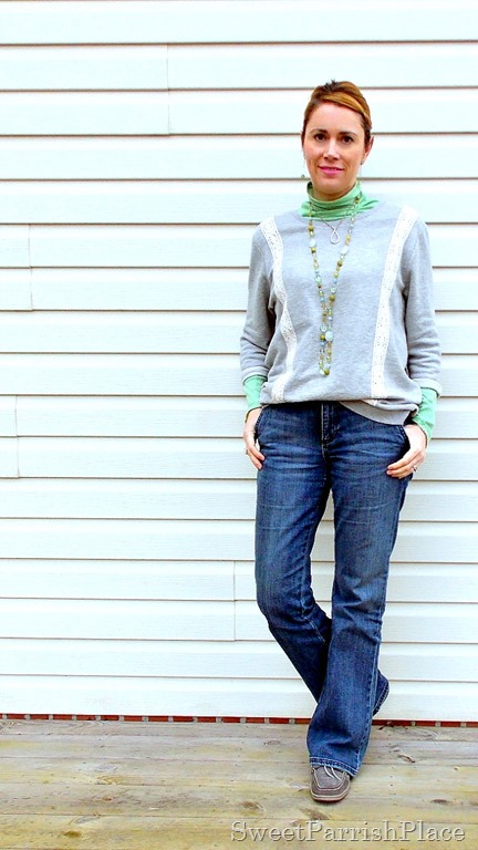 [sweatshirt-with-boot-cut-jeans-and-s%255B7%255D.jpg]