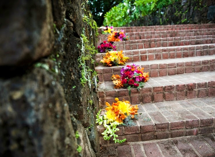 [stairs--sweet-pea--petunia-vibrant-r%255B1%255D.jpg]
