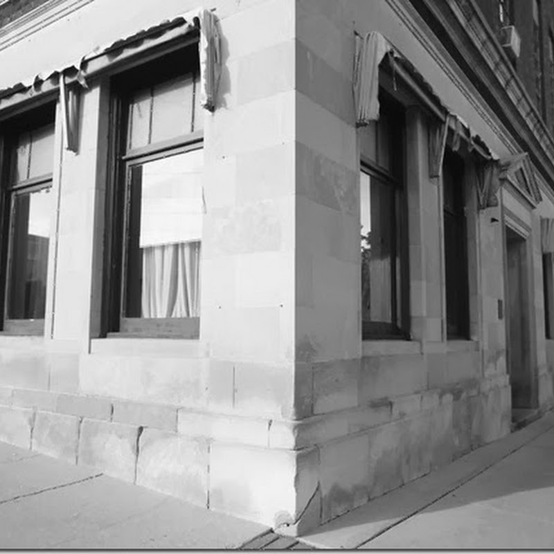 38 old buildings public domain pictures
