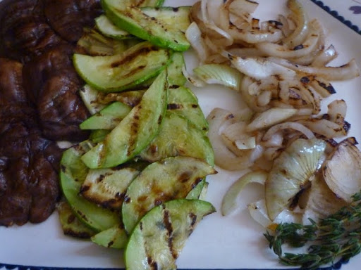 Vegetable topping for the pizza.