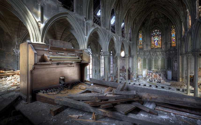 Church of the assumption, Philadelphia, part of a snapshot of history documenting abandoned America and the decline of a superpower, posted 13 June 2013. Photo: Matthew Christopher / CATERS