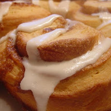Jo Mama's Soft and Fluffy Cinnamon Rolls