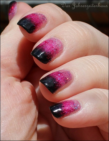 Black Pink Glitter Gradient Nails