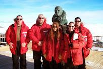 Crew_with_Adm_Byrd.jpg