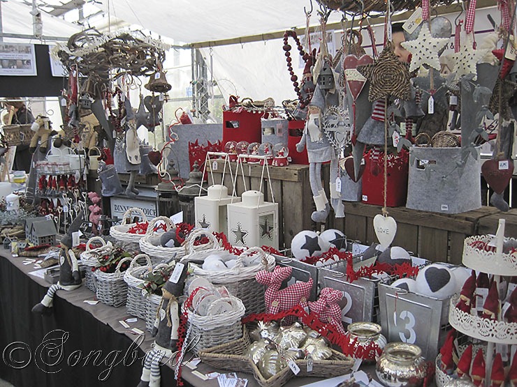 [Grey%2520and%2520Red%2520Christmas%2520Decorations%255B3%255D.jpg]