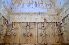 thracian tomb