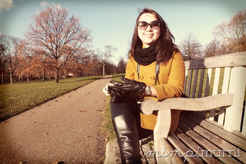 Vintage glasses from I Love Snackfood, mustard yellow coat from Zara & boots from Clarks (50% off!!) Vintage glasses from I Love Snackfood, mustard yellow coat from Zara & boots from Clarks (50% off!!)
