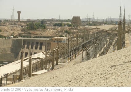 'Aswan High Dam (2007-05-706)' photo (c) 2007, Vyacheslav Argenberg - license: http://creativecommons.org/licenses/by/2.0/