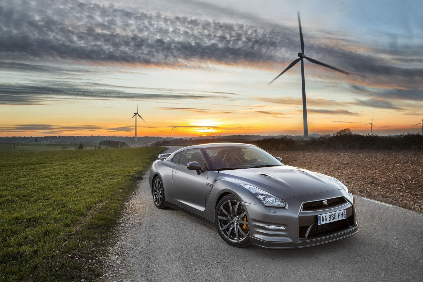 [Nissan-Geneva-Motor-Show-3%255B2%255D.jpg]