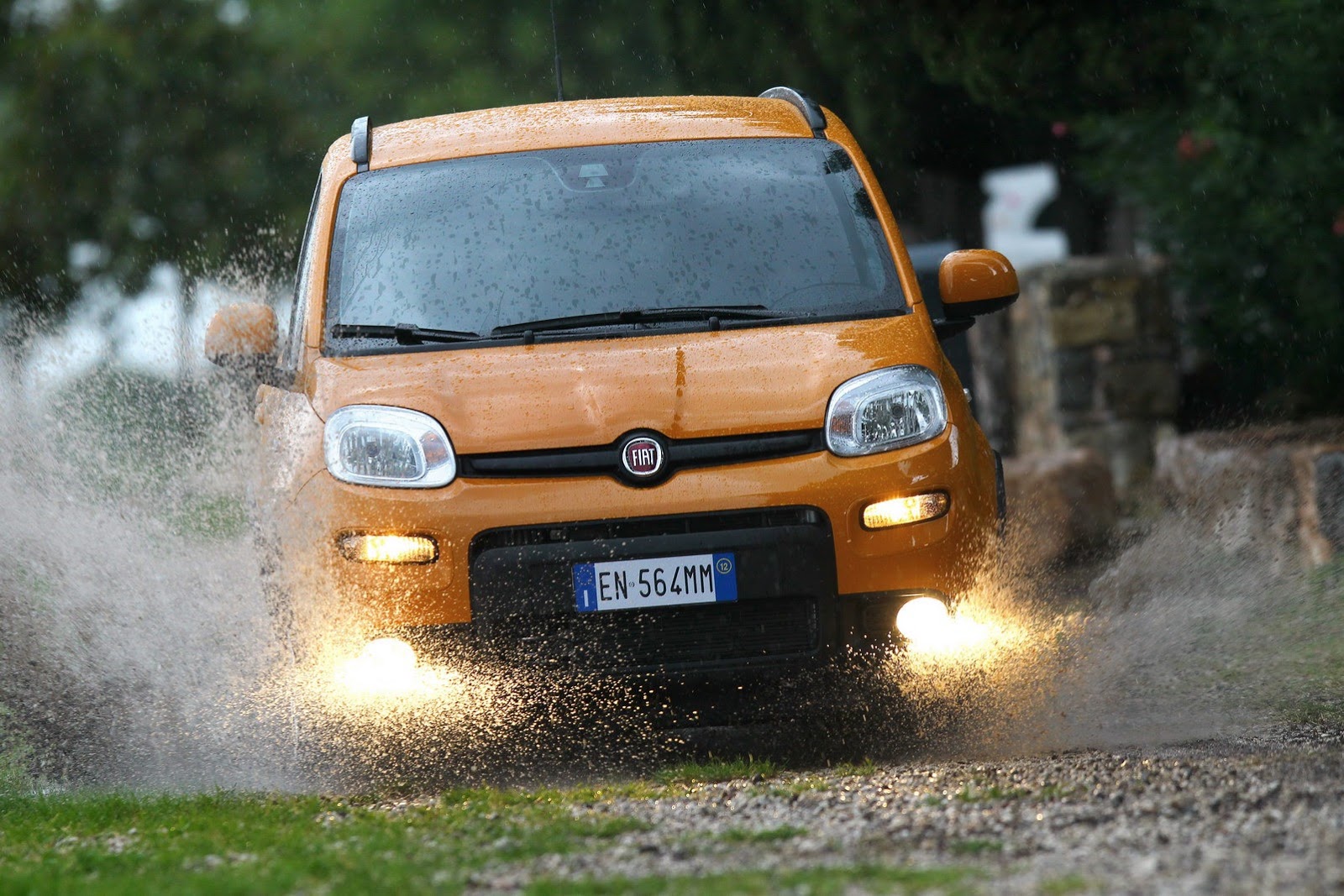 [2013-Fiat-Panda-Trekking-15%255B2%255D.jpg]