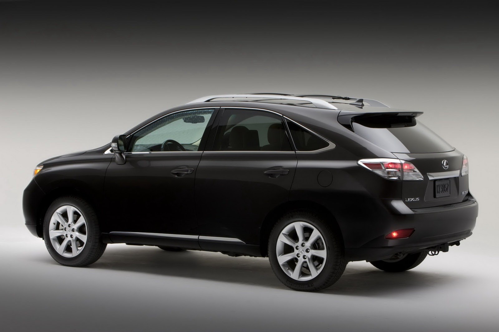 [2010-Lexus-RS-8%255B2%255D.jpg]