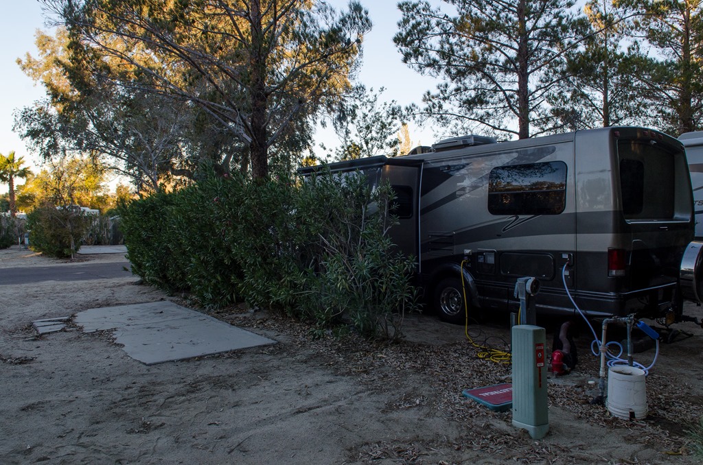 [Traveling%2520South_035%255B2%255D.jpg]