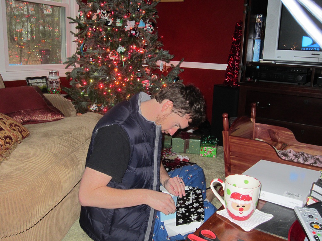 [Brian%2520opening%2520gift8%255B9%255D.jpg]