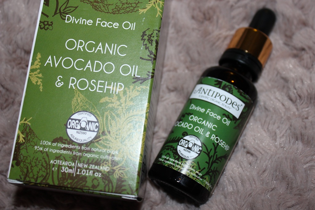 [antipodes%2520divine%2520facial%2520oil%2520%25282%2529%255B5%255D.jpg]