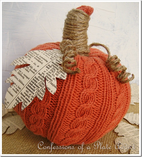 Sweater pumpkin with Book Page Leaf