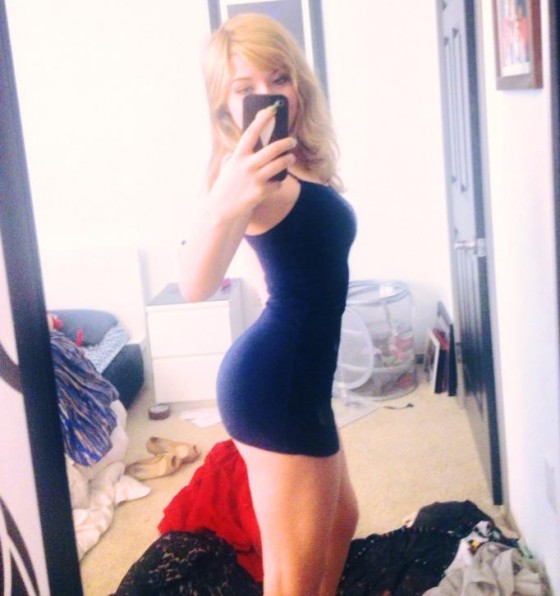 Jennette%2520McCurdy%2520in%2520tight%2520dress%2520-01-560x596.jpg
