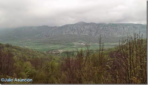 Cascadas de Andoin - Vista del valle desde el paraje de las cascadas