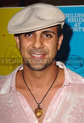 Anthony Azizi 