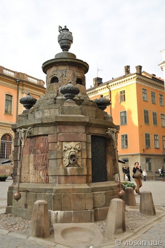 [223571_10150172643794570_510889569_6%255B1%255D.jpg]