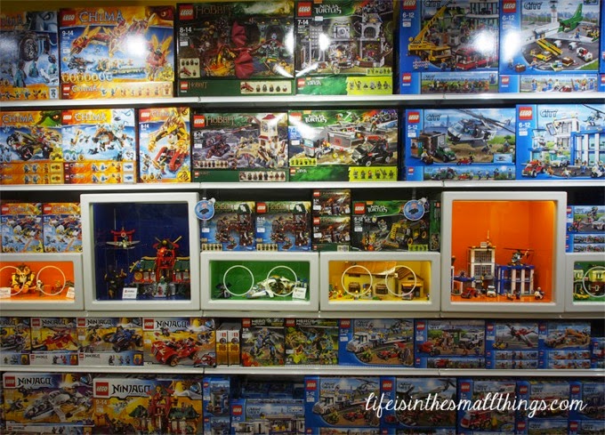LegoStore8