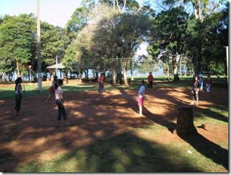Paraguayans playing volleyball 2