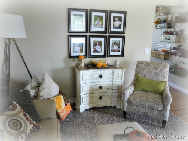 [living%2520room%2520012%255B7%255D.jpg]