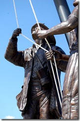 memorialstatues11