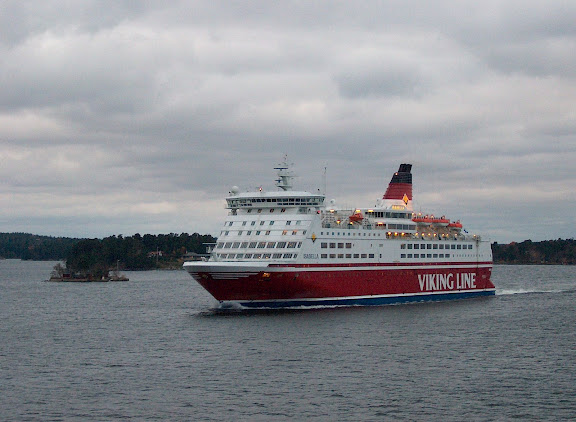 Ferry rendezvous at sea