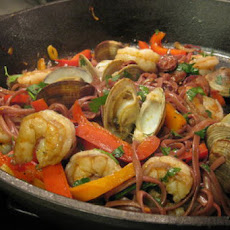 Red Wine Linguini with Clams and Shrimp