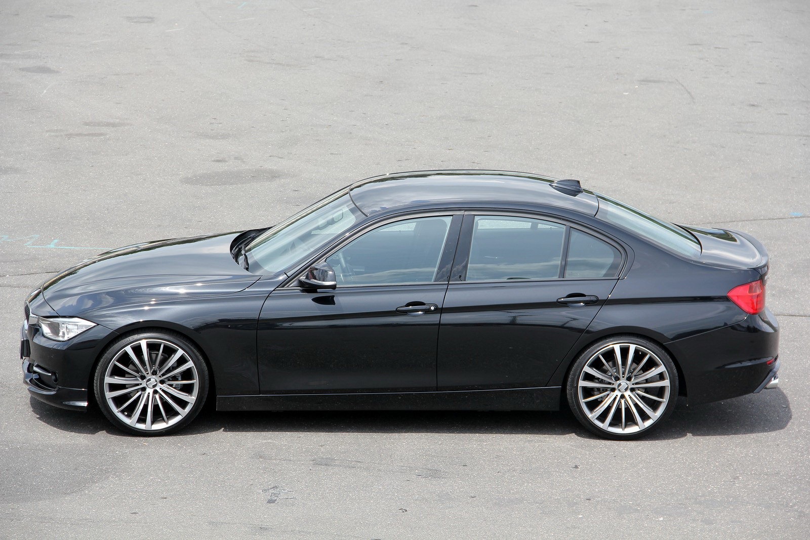 [Kelleners-Sport_BMW-F30_without-M-package_21%255B2%255D.jpg]