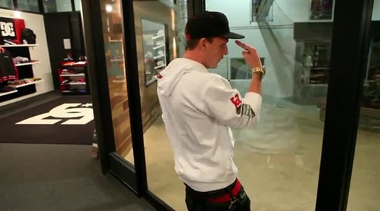 [walking-thru-glass-door%255B2%255D.jpg]