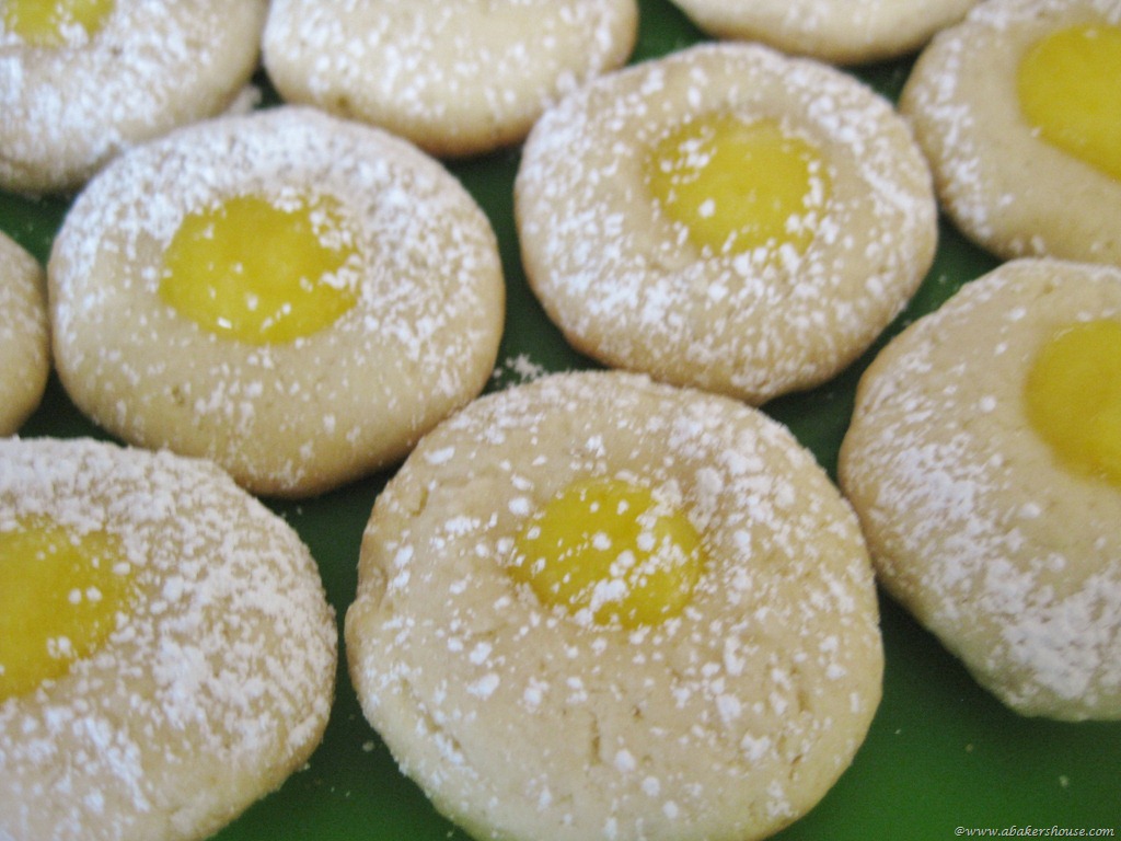 [lemon%2520curd%2520plate%2520of%2520thumbprint%2520cookies%255B16%255D.jpg]