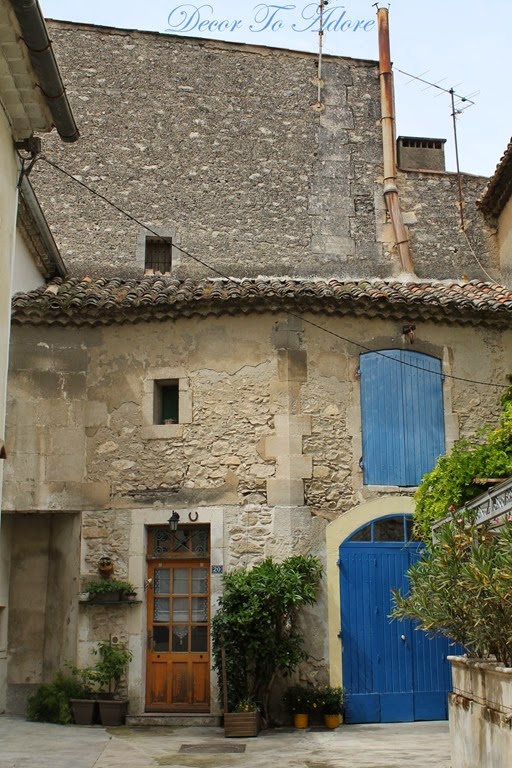 [St.%2520Remy-Tarascon%2520106%255B3%255D.jpg]