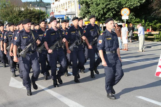 2001_TagdBundespolizei10.JPG