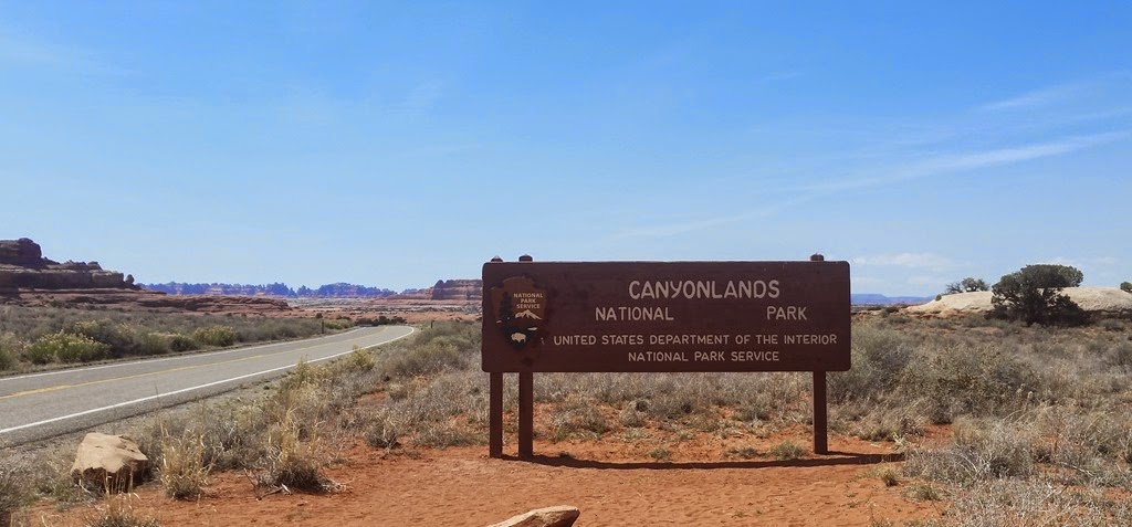 [Canyonlands%2520Sign%255B4%255D.jpg]