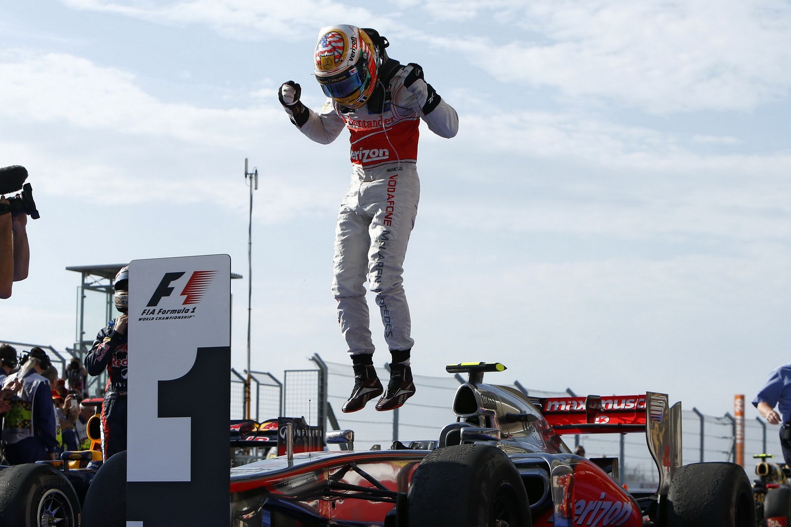 [F1-USA-McLaren-Hamilton-5%255B2%255D.jpg]