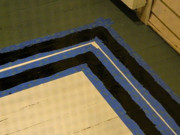 [Painted%2520Porch%2520Rug%2520for%2520Blog%2520Black%2520Closeup%2520%2528600x450%2529%2520%25282%2529%255B6%255D.jpg]