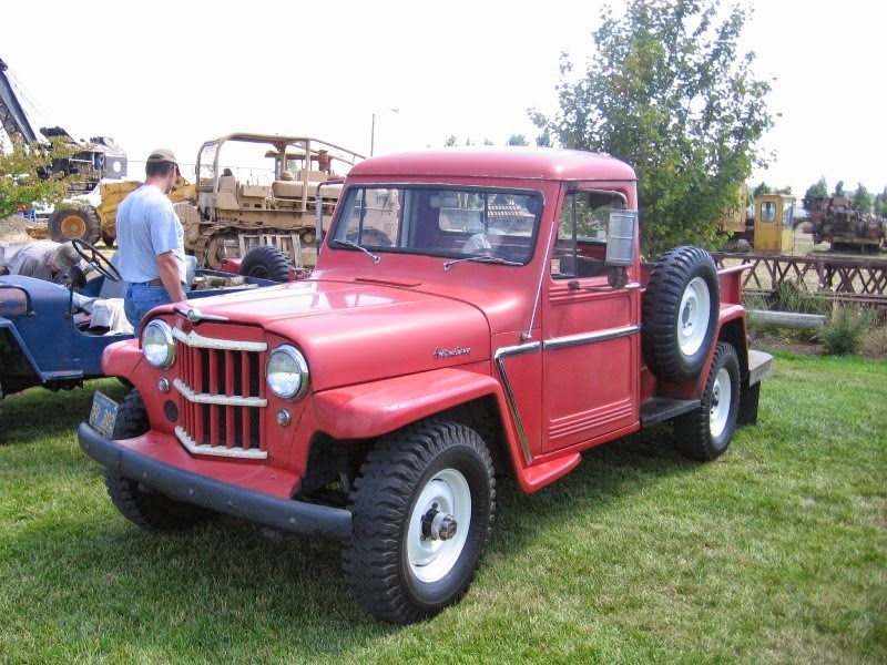 [IMG_8071-1960-1965-Willys-Pickup-at-.jpg]