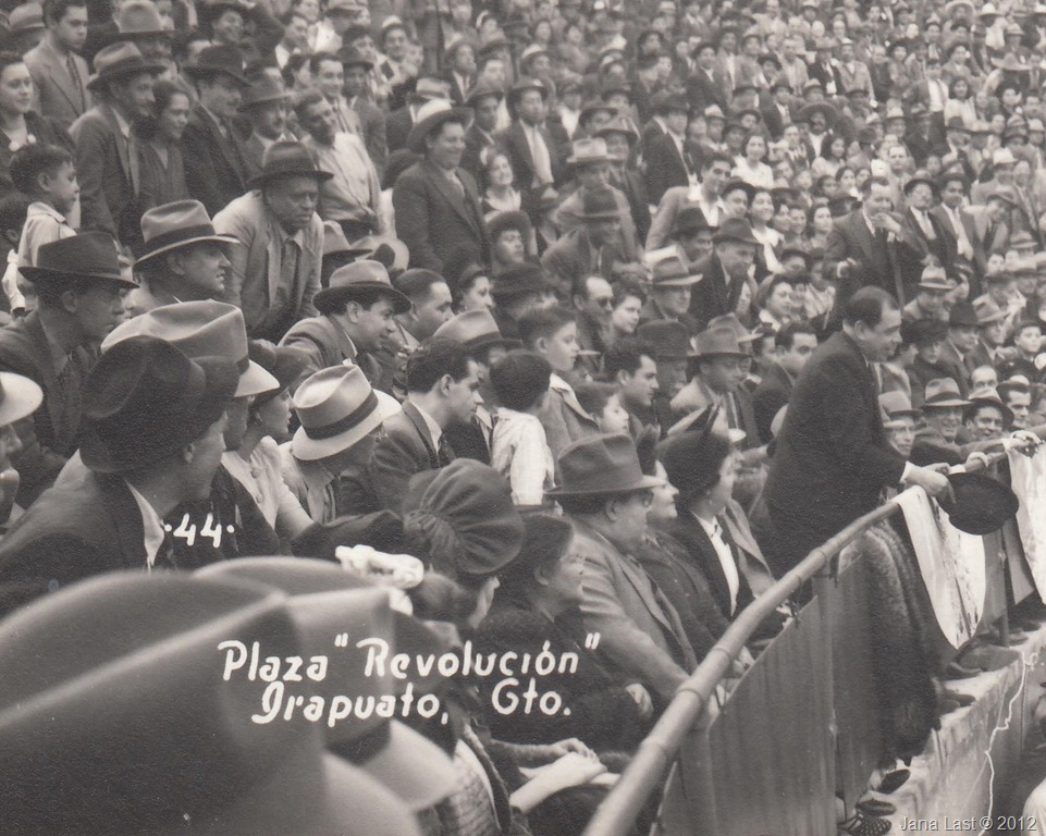 [Plaza%2520Revolucion%252C%2520Irapuato%252C%2520Mexico%2520Postcard%2520pg.%25201%2520Men%2520in%2520Hats%2520Cropped%255B6%255D.jpg]