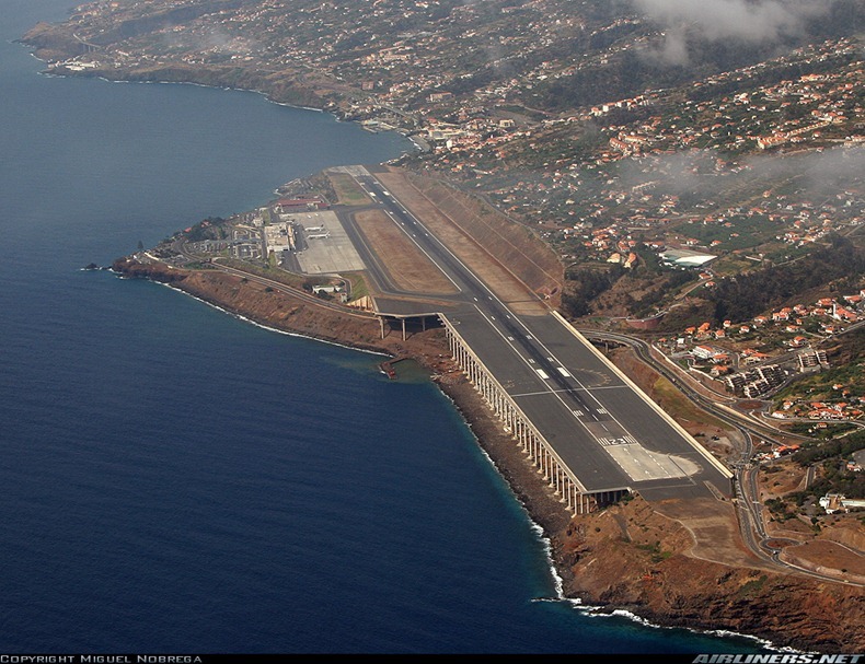 Strange Airport #3: Madeira International, Portugal | Amusing Planet