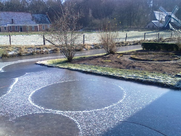 [sneeuwcirkels%25201%255B3%255D.jpg]