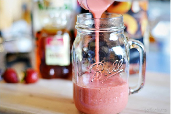 mason jar smoothie