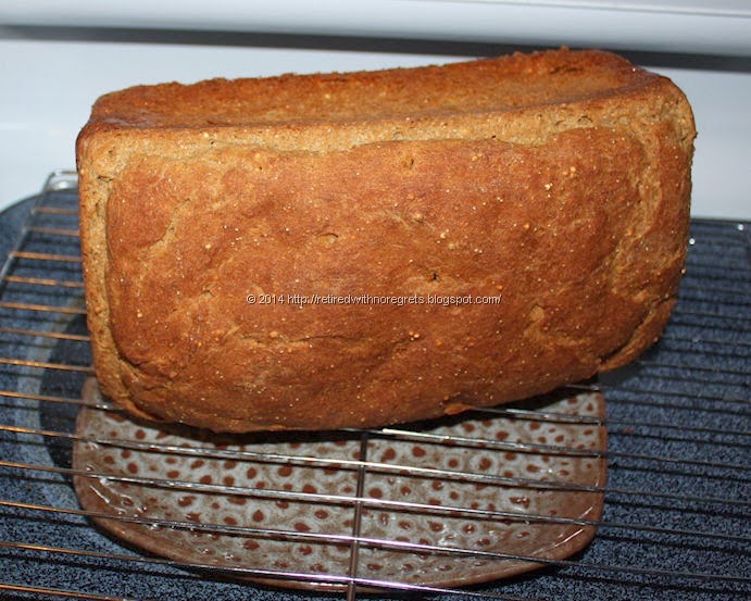 [Sourdough-Whole-Grain-Bread-cooling9.jpg]