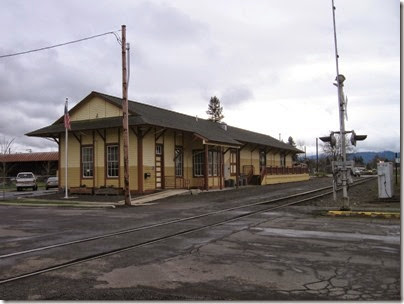 IMG_0697 Santiam Travel Station in Lebanon, Oregon on January 19, 2006