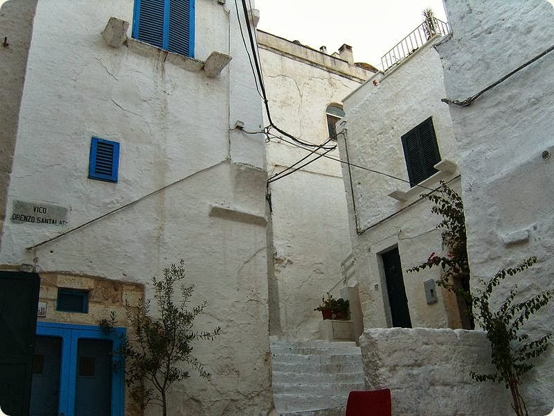 Ostuni vico_Lorenzo_Santalari ostuni vico_Lorenzo_Santalari