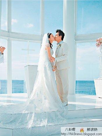 李思欣和範振鋒在關島的教堂結婚。